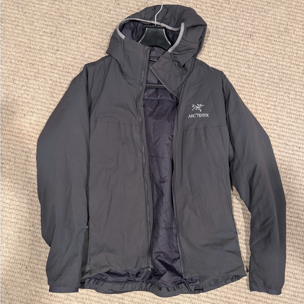 Arc'teryx Men's Dark Gray Performance Jacket